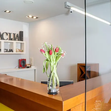 Akacija Luxury