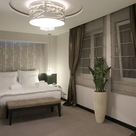 Akacija Luxury Suites *