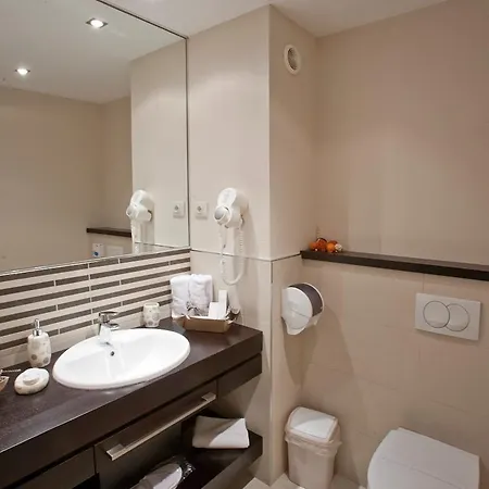 Akacija Luxury Suites *