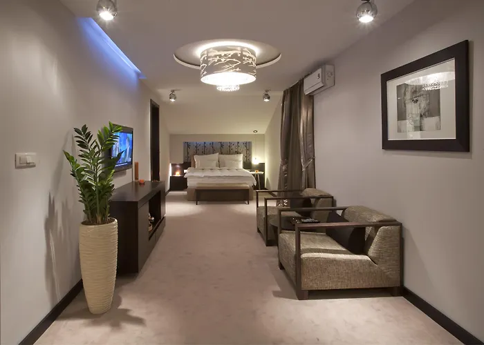 Akacija Luxury Suites- Zemunski Kej Belgrade