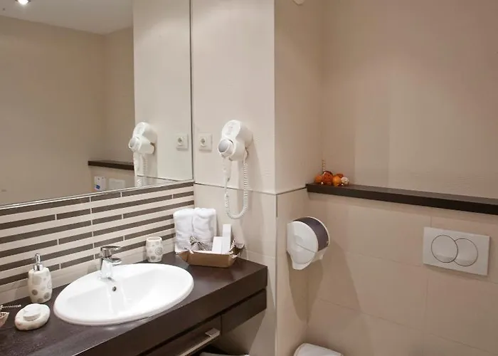 Akacija Luxury Suites- Zemunski Kej *